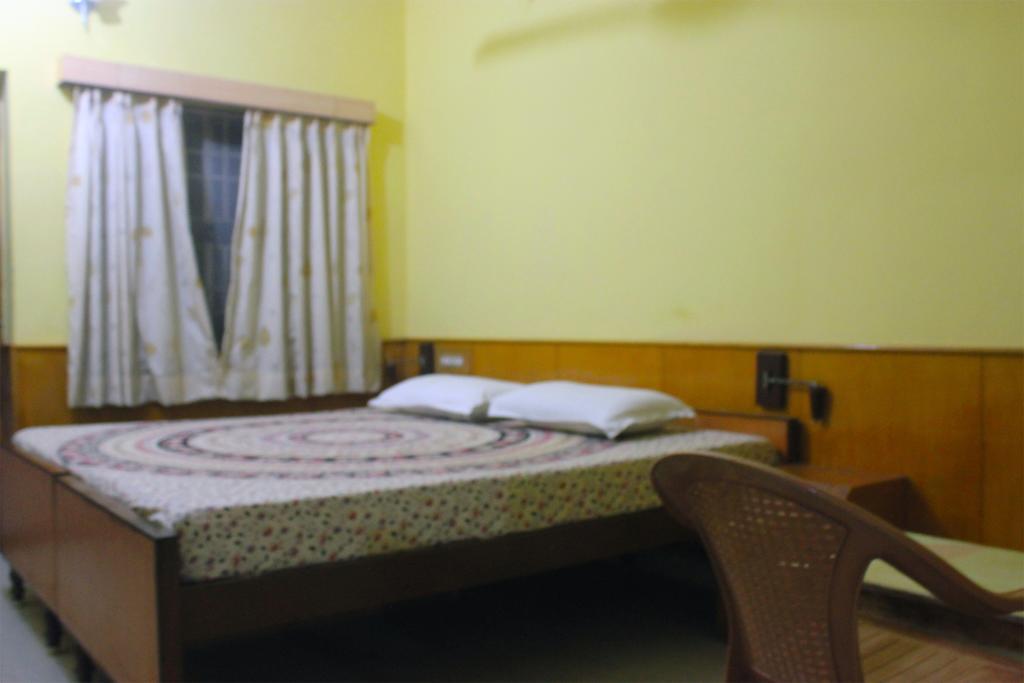 Vinodhara Guest House Mahabalipuram Room photo