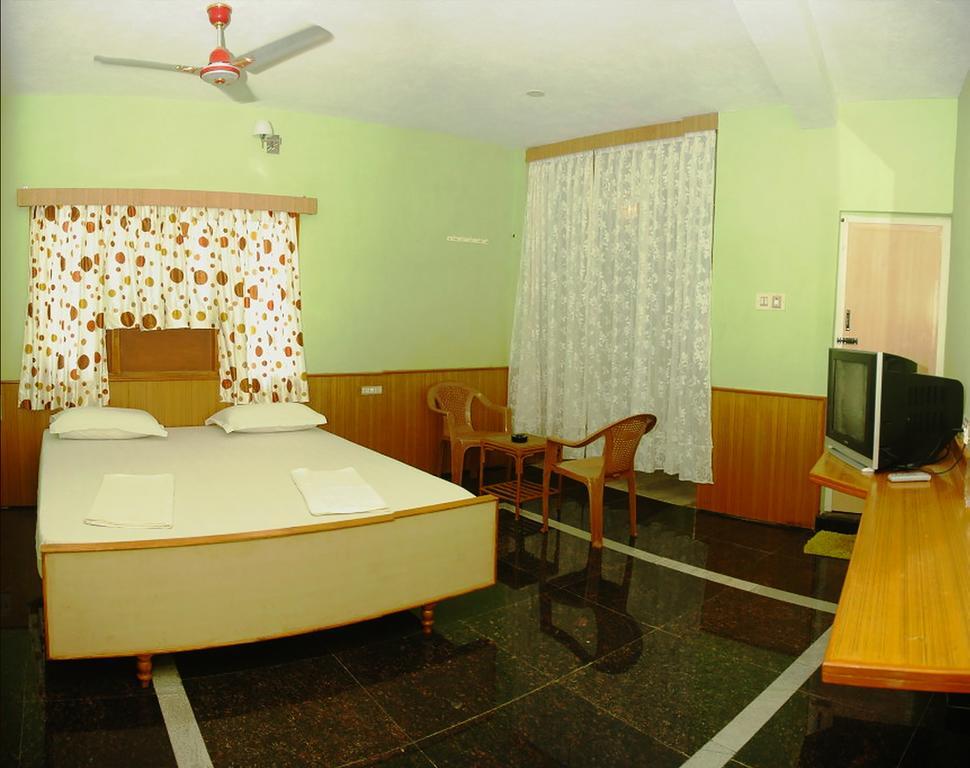 Vinodhara Guest House Mahabalipuram Room photo